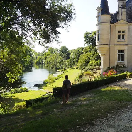 Chateau Des Loups - Les Pommiers Echire