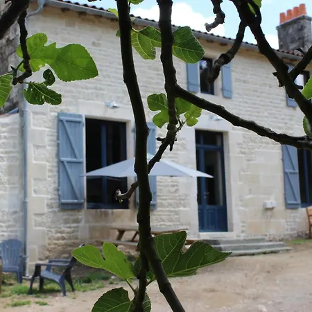 Holiday home Chateau Des Loups - Les Pommiers