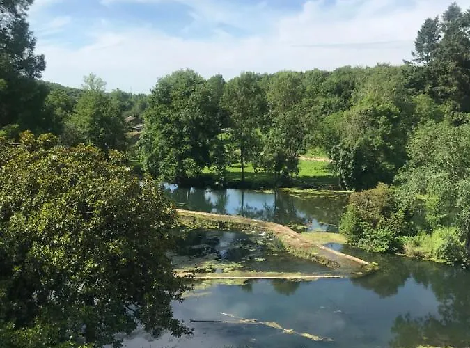 Chateau Des Loups - Les Pommiers Echire