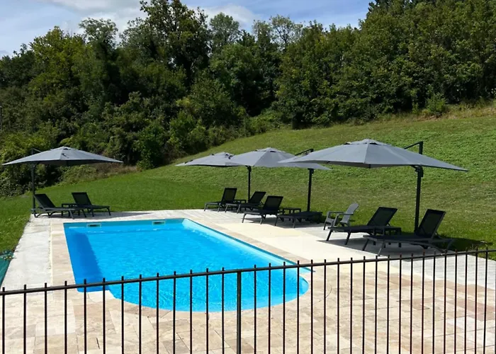 Holiday home Chateau Des Loups - Les Pommiers