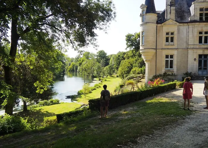 Chateau Des Loups - Les Pommiers Echire