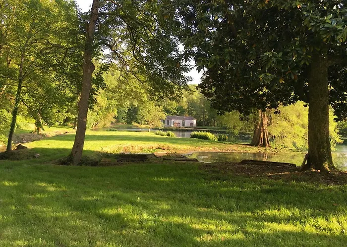 Chateau Des Loups - Les Pommiers Echire