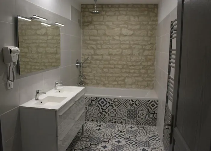 Holiday home Chateau Des Loups - Les Pommiers