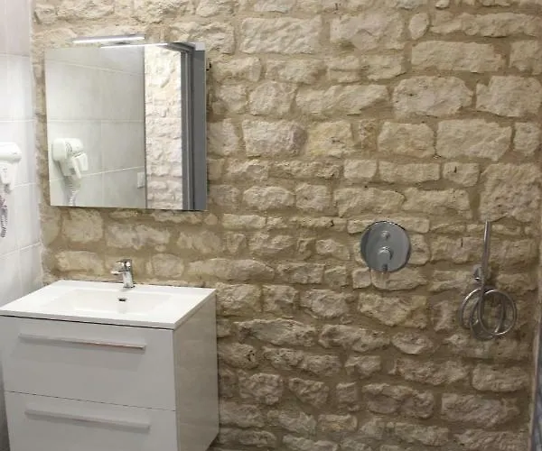 Chateau Des Loups - Les Pommiers *