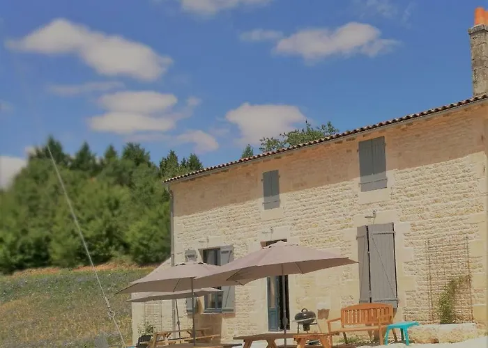 Chateau Des Loups - Les Pommiers Holiday home *